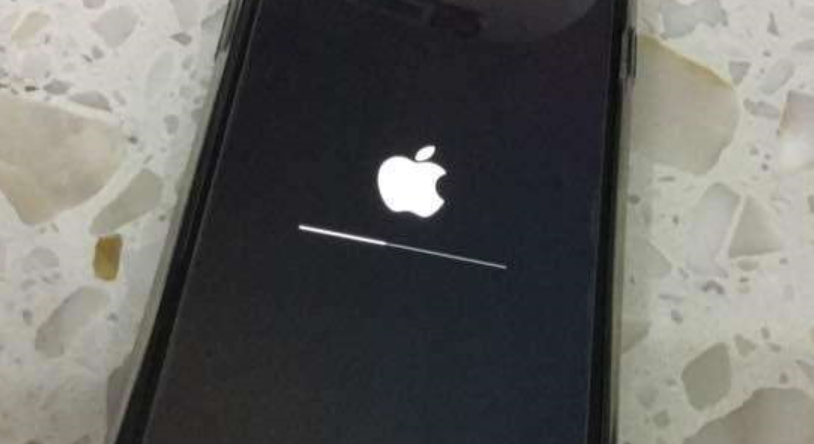 苹果手机7屏幕鼓起来了苹果手机屏幕划不动但是屏幕没坏-第2张图片-太平洋在线下载