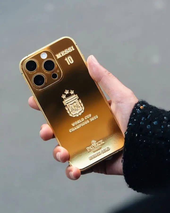 手机传奇:梅西花20万美元定制35台24KiPhone 14 Pro 送给队友